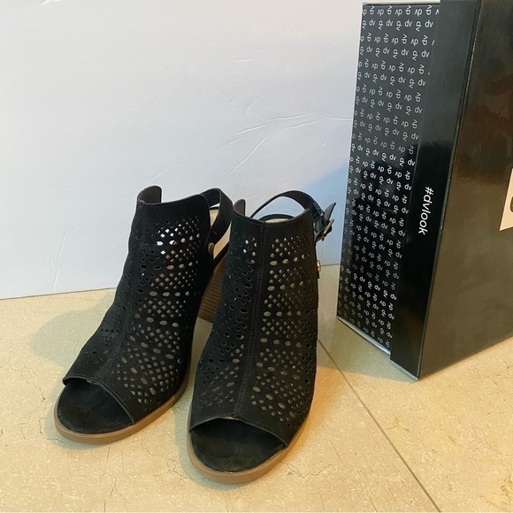DV by Dolce Vita Black Peep Toe Shoes "Kassi" Size 6.5 - Picture 11 of 11